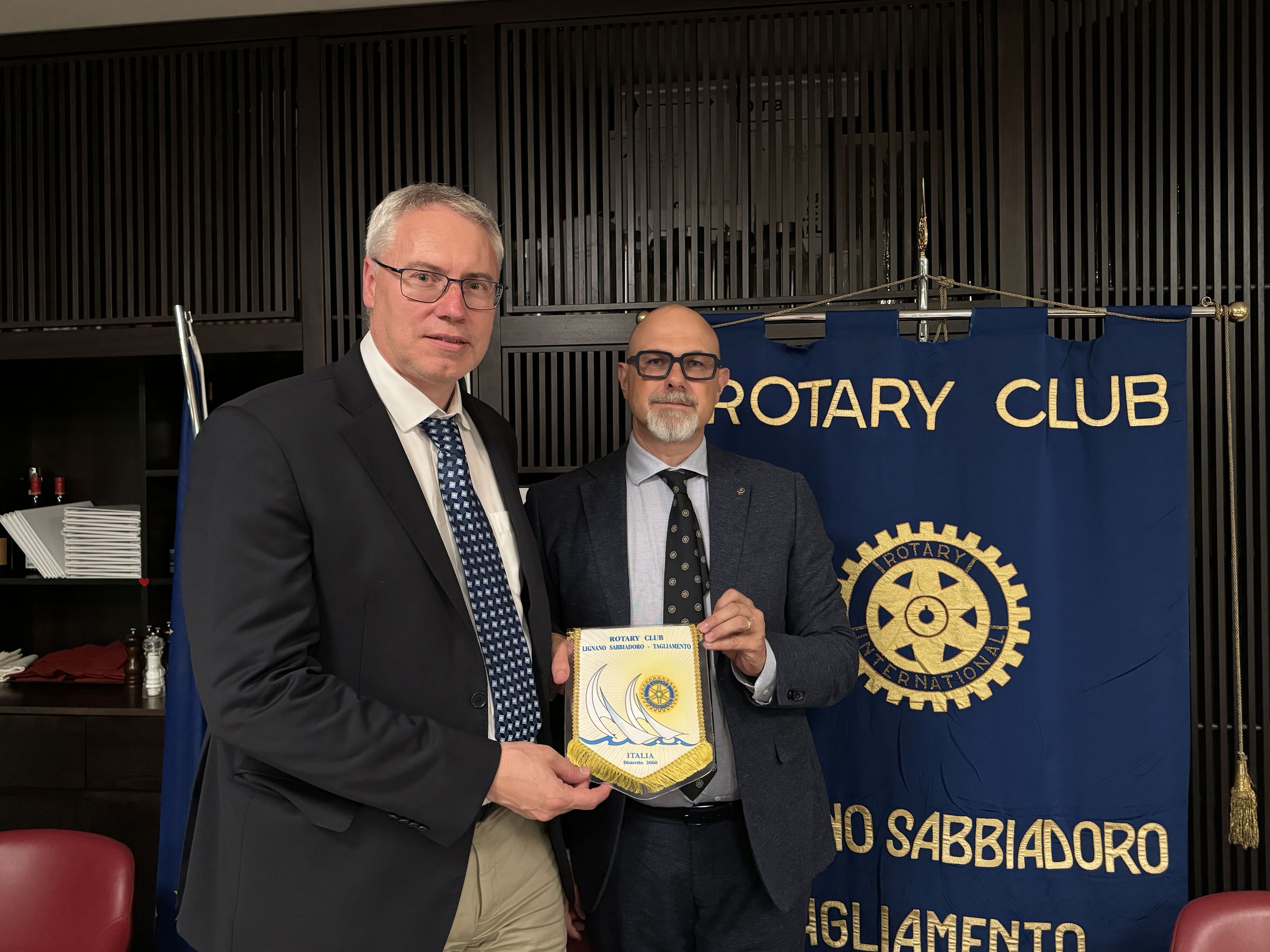 TURISMO. BORDIN A ROTARY LIGNANO: PAGA SINERGIA CON SPORT E CULTURA
